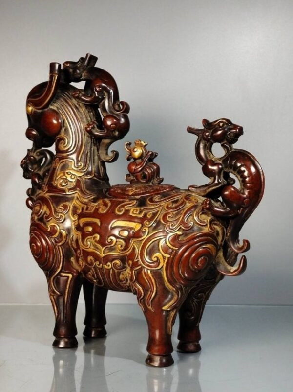 Auspicious animal ornament made of copper and gold - Image 7